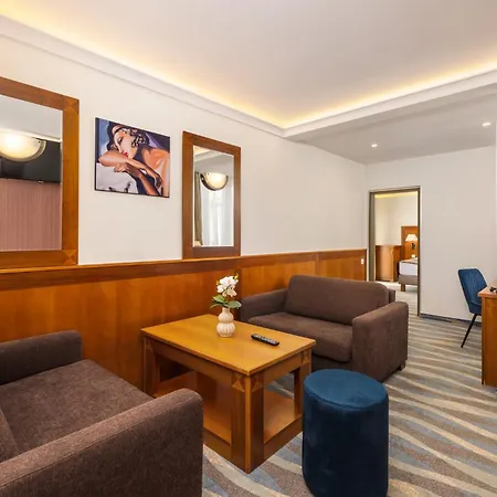 Hotel Carlton Buda Castle Budapest