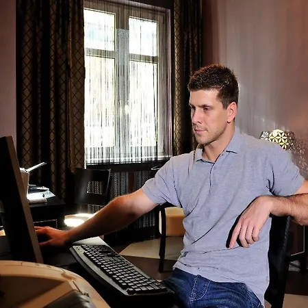 Exe Carlton Szálloda