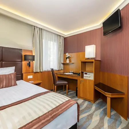 Exe Carlton Budapest
