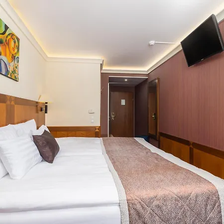 Hotell Carlton Buda Castle