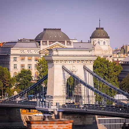 Hotell Carlton Buda Castle 4*