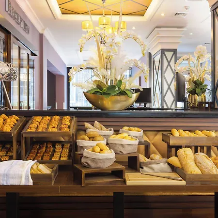 Exe Carlton Hotel 4*