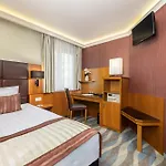Exe Carlton Budapest