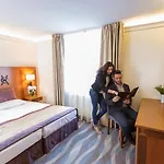 Exe Carlton 4* Budapest