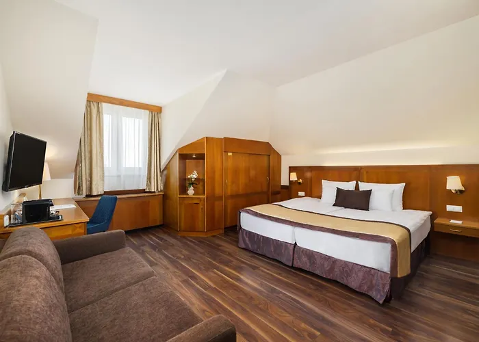 Carlton Buda Castle 4*